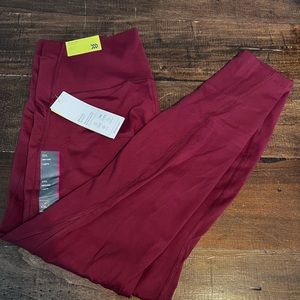 NWT All in Motion Brushed Sculpt High Rise Leggings Burgundy Maroon Athletic